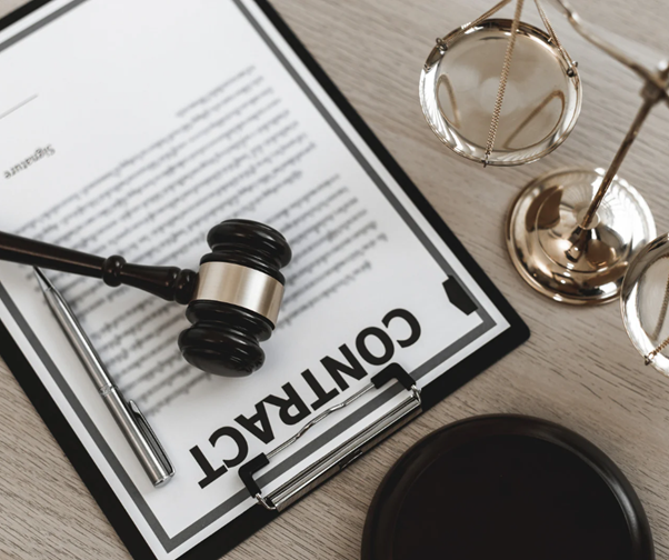 Học Văn Bằng 2 Luật Kinh Tế Có Nên Không?