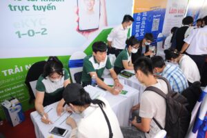 Dịch Vụ Làm Bằng Đại Học Việt Đức Chất Lượng, Giá Rẻ