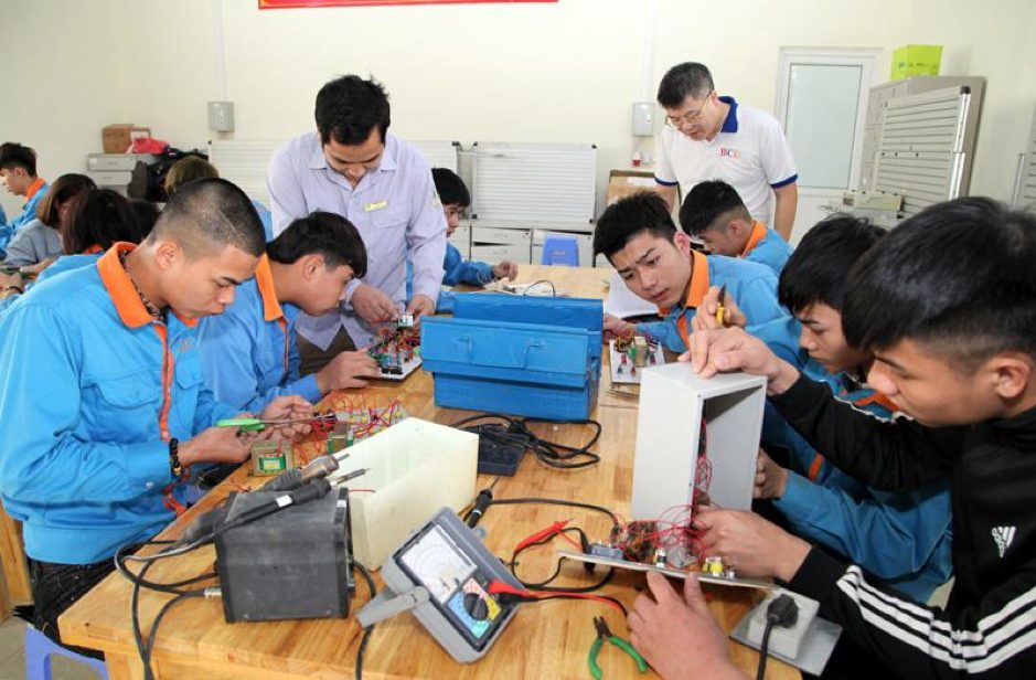 Nên Mua Bằng Trung Cấp Nghề Điện Ở Đâu Uy Tín, Chất Lượng?