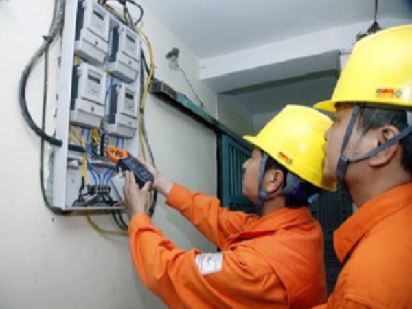 Làm Chứng Chỉ Nghề Điện Lấy Ngay Tại Làm Bằng Đại Học