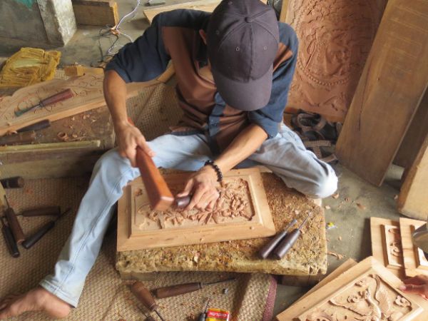 Để làm chứng chỉ nghề mộc cần phải trải qua các bước nào