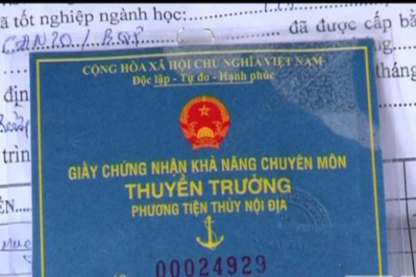 Làm Chứng Chỉ Tàu Dầu Lấy Ngay Tại Làm Bằng Đại Học