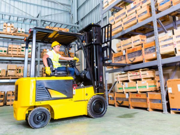 Làm Chứng Chỉ Xe Nâng Giá Rẻ Tại Làm Bằng Đại Học