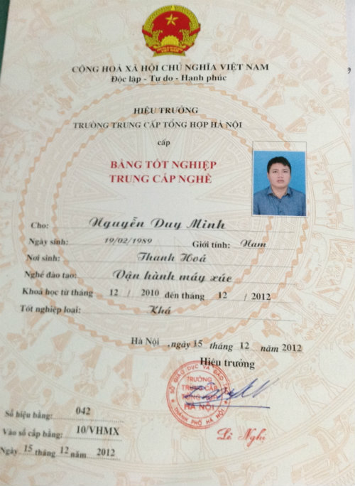 Làm Chứng Chỉ Máy Xúc Lấy Ngay Tại Làm Bằng Đại Học