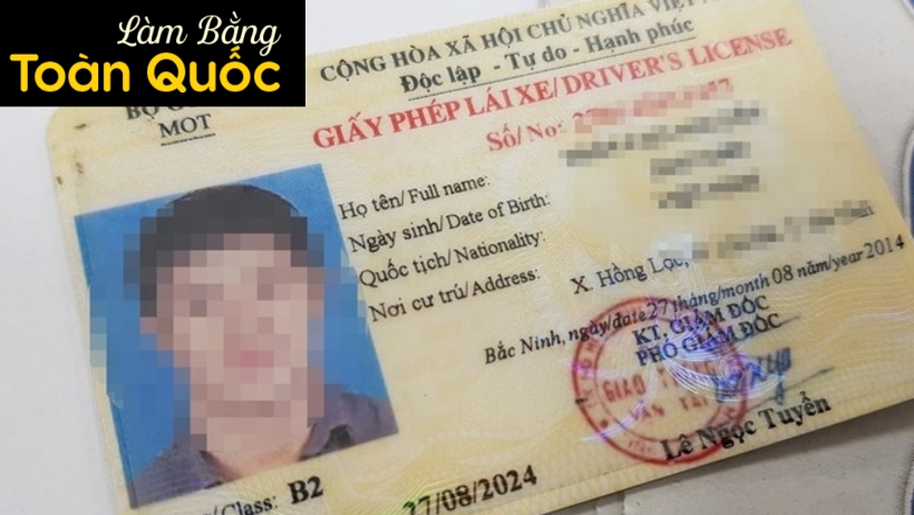 Mẫu cavet xe đang được làm tại Làm Bằng Đại Học