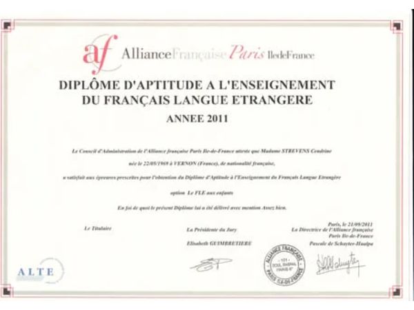 Làm chứng chỉ tiếng Pháp DAEFLE (Diplôme d’Aptitude à l’Enseignant du Français)